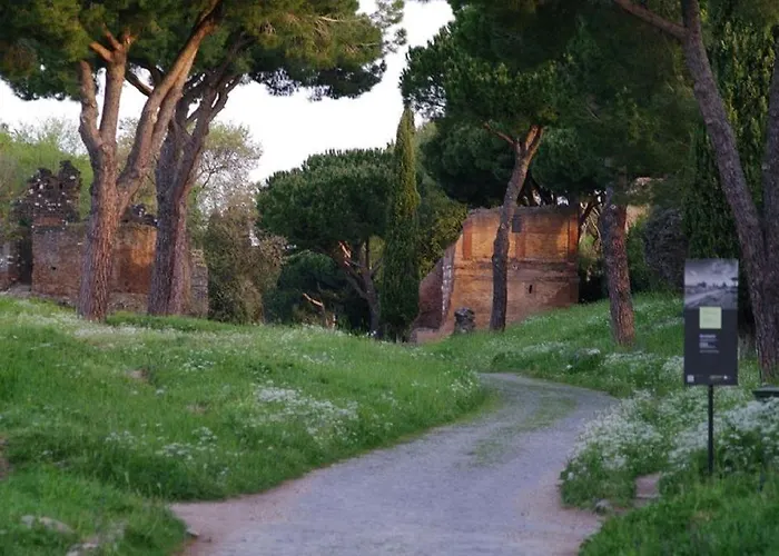 Loft Con Giardino In Zona Appia Antica *
