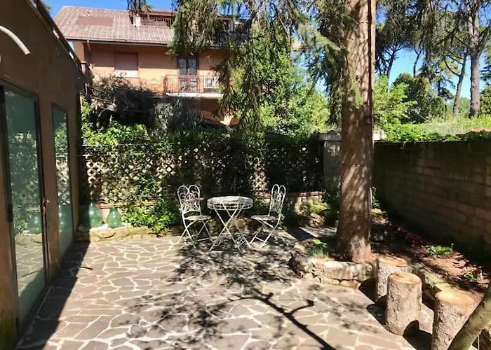 Apartment Loft Con Giardino In Zona Appia Antica